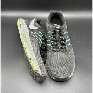 Women’s Nike Athletic Shoes / Size 9 / No Box